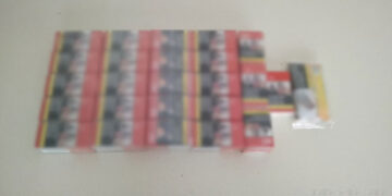 Σύλληψη 52χρονης στην Πτολεμαΐδα για αφορολόγητα τσιγάρα και καπνό