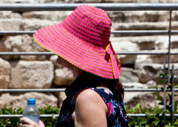 Καιρός: Έρχεται θερμή εισβολή στην Ελλάδα -35άρια και αφρικανική σκόνη προ των πυλών