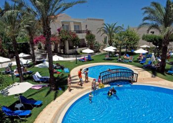 Πώς θα λειτουργήσουν τα ξενοδοχεία – Ειδικές ρυθμίσεις για πισίνες, μπαρ και εστιατόρια