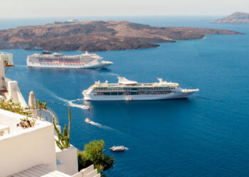 Αρση μέτρων: Ελεύθερη μετακίνηση σε όλα τα νησιά από τις 25 Μαΐου -Ανοίγουν το Σαββατοκύριακο οι οργανωμένες πλαζ