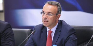 Συνάντηση εργασίας της Διοικητικής Επιτροπής του ΣΒΕ με τον Υπουργό Οικονομικών -Το κύριο ζητούμενο για την επόμενη φάση είναι η άμεση ανταπόκριση του τραπεζικού συστήματος – Παρουσίαση Έρευνας Γνώμης του ΣΒΕ