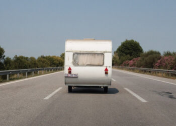 Μητσοτάκης: Ανοίγουν τα χερσαία σύνορα για τον οδικό τουρισμό έως τις 15 Ιουνίου