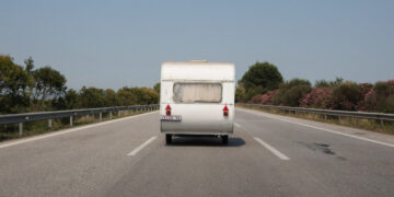 Μητσοτάκης: Ανοίγουν τα χερσαία σύνορα για τον οδικό τουρισμό έως τις 15 Ιουνίου