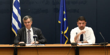 Κορωνοϊός: Τέλος η καθημερινή ενημέρωση από Τσιόδρα-Χαρδαλιά -Νέο πλαίσιο