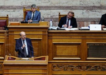 Χατζηδάκης: Κίνητρα για αγορές ηλεκτρικών Ι.Χ., σκούτερ και ποδηλάτων – νέος κύκλος του “Εξοικονόμηση”