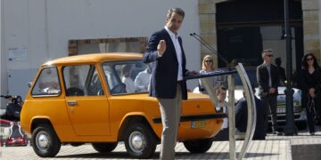 Μητσοτάκης: Αυτά είναι τα κίνητρα για την ηλεκτροκίνηση – Στόχος είναι 1 στα 3 οχήματα το 2030 να είναι ηλεκτρικό