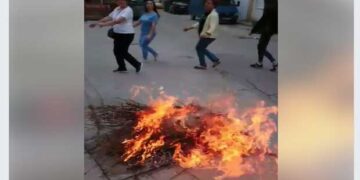 Πτολεμαΐδα: Φωτιές του Αι- Γιάννη του Κλήδονα από την Θρακική Εστία Εορδαίας (VIDEO)