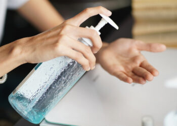 Ο ΕΟΦ αποσύρει ακατάλληλα αντισηπτικά -Ποια είναι