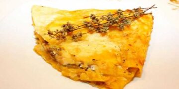 Ποντιακά πιτάκια σάτσ’ περέκ, με κιμά ή τυρί