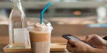 Μείωση ΦΠΑ: Ποιες υπηρεσίες και προϊόντα φθηναίνουν από σήμερα!