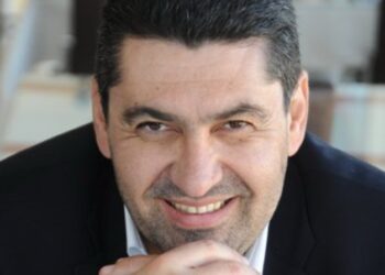“Βολές” Δ. Κουπτσίδη για το μεταναστευτικό στα Γρεβενά – Τι λέει για τα όσα “κωμικοτραγικά” ακολούθησαν και “τον ρόλο του δημάρχου που ζητάει στήριξη από τη μια και από την άλλη, άλλα κάνει”
