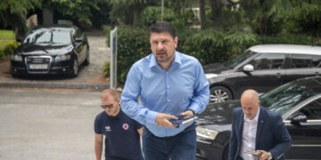 Χαρδαλιάς μετά την τηλεδιάσκεψη με Μητσοτάκη: Υπάρχουν σενάρια για lockdown υπερτοπικού χαρακτήρα