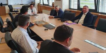 Α. Πάτσης: «Δέσμευση υπουργού για καθολική μετεγκατάσταση μεταναστών από τα ξενοδοχεία Βασιλίτσας σε κλειστή δομή εντός του Νομού» (δελτίο τύπου)