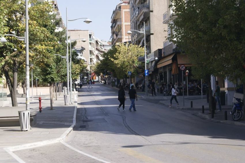 Κοζάνη: Μπαίνουν τραπεζοκαθίσματα στο πεζοδρόμιο της Παύλου Μελά- Οριστική απόφαση παρά την αρνητική γνωμοδότηση της Τροχαίας