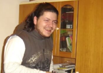 Η θεία του Κωστή Πολύζου στην Αγγελική Νικολούλη: “Υπάρχει Θεός, υπάρχει δικαίωση – Θα φέρουμε τα οστά του Κωστή δίπλα στον πατέρα του” (VIDEO)