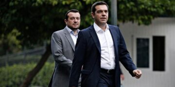 Τσίπρας: Ο καθένας μας πρέπει να αναλαμβάνει την ευθύνη που του αναλογεί για λάθη – Παππάς: Αναλαμβάνω την ευθύνη