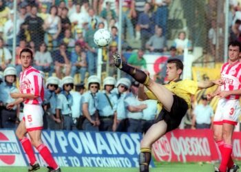 Τότε που η ΑΕΚ το πήρε και ο Ολυμπιακός το… φχαριστήθηκε