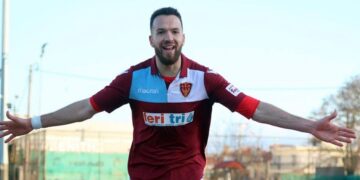 Ντινόπουλος: «Μεγαλώνουν ως μέγεθος οι Πόντιοι Κοζάνης με αυτή την άνοδο»