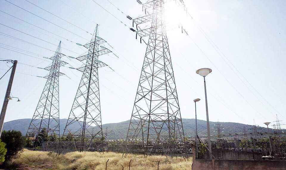 Γιατί πληρώνουμε το ακριβότερο ρεύμα στην Ευρώπη