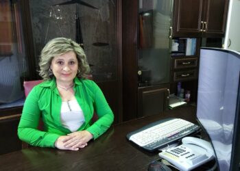 Απάντηση της Κας Τερζοπούλου στους Λεονταρισμούς της Δημοτικής Αρχής κατα τη γνώμη της, γιατί  Υπογράφουν το αρθρο τους απέναντί της    ως “Σκληρή Απάντηση”- Δελτίο Τύπου