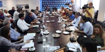 Super League: Είπε “όχι” στην αναδιάρθρωση, αποφασίζει η ΕΠΟ