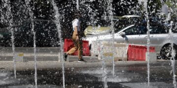 Καιρός: Δείτε που χτύπησε 40αρια – Κορυφώνεται το κύμα ζέστης το επόμενο 48ωρο