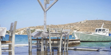 Η αλμύρα στα χείλη σου- Γράφει η Πίστη Κρυσταλλίδου