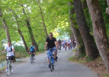 Με μεγάλο ενδιαφέρον και επιτυχία η ποδηλατική ξενάγηση και ενημέρωση του Δήμου Καστοριάς