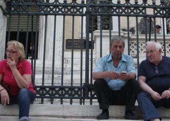 Αναδρομικά- Συντάξεις: Ποιοι κερδίζουν, ποιοι χάνουν – Δείτε παραδείγματα