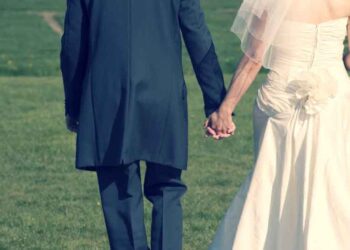 Παντρεύεστε τον Αύγουστο; Φροντίστε για την έγκαιρη δημοσίευση της αναγγελίας του γάμου σας