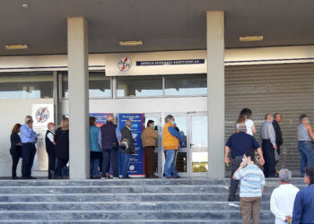 Επανασυνδέεται το ρεύμα σε νοικοκυριά με χαμηλά εισοδήματα -Τα κριτήρια και η διαδικασία ένταξης