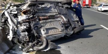 Ανατροπή Ι.Χ. στην Εγνατία Οδό λίγο πριν τον κόμβο της Σιάτιστας χθες το απόγευμα