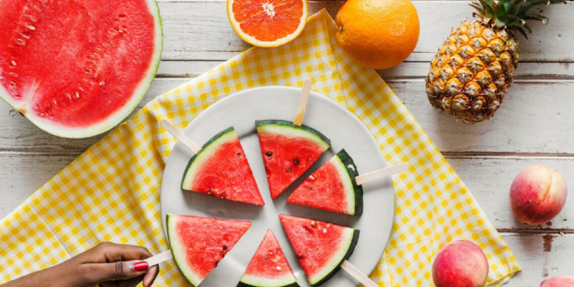 Καλοκαιρινά φρούτα : Ποια έχουν τις περισσότερες θερμίδες