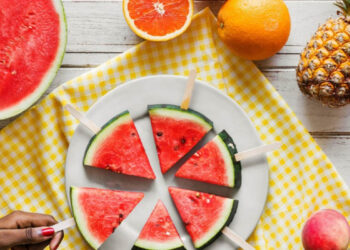 Καλοκαιρινά φρούτα : Ποια έχουν τις περισσότερες θερμίδες
