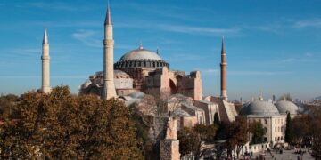 Τούρκικα των καιρών καμώματα «Η Αγιά Σοφιά»  ξανά τζαμί