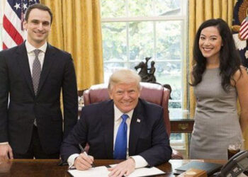 Ο ομογενής Μιχαήλ Κράτσιος ανέλαβε υφυπουργός Άμυνας των ΗΠΑ – Έλκει την καταγωγή του από την Καστοριά