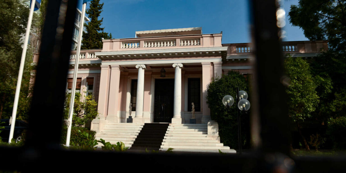 Κορονοϊός: Κρίσιμες αποφάσεις λόγω της αύξησης των κρουσμάτων – Οι σκέψεις για τα πανηγύρια