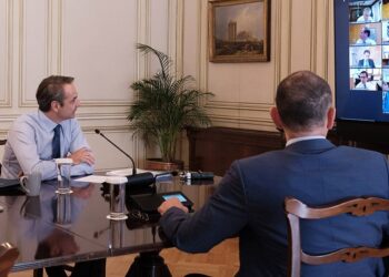 Κορωνοϊός: Έλεγχοι παντού «χωρίς εκπτώσεις» – Τι αποφασίσθηκε στη σύσκεψη υπό τον πρωθυπουργό