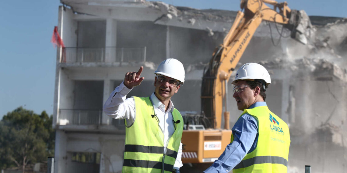 “Πάτησε” το κουμπί για τις κατεδαφίσεις στο Ελληνικό ο Μητσοτάκης: Ίσως το μεγαλύτερο έργο στη Μεσόγειο