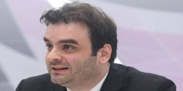 Πιερρακάκης: Νέοι ταχυδρομικοί κώδικες σε όλη την χώρα