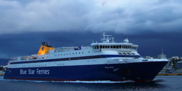 Καπετάνιος ξεγέννησε γυναίκα σε πλοίο της γραμμής για Πειραιά