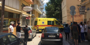 Γνωστός στην Αστυνομία ο 45χρονος δράστης της επίθεσης με τσεκούρι στη ΔΟΥ Κοζάνης- Είχε συλληφθεί το 2017 για φθορές σε παρκόμετρα