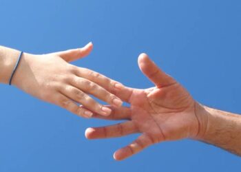 Έκκληση για οικονομική ενίσχυση για νεαρό μαθητή από το Βαρικό Φλώρινας που βρίσκεται σε κρίσιμη κατάσταση μετά την κατανάλωση δηλητηριωδών μανιταριών και μεταφέρεται για νοσηλεία στη Γερμανία