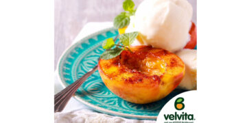 Ψητά ροδάκινα velvita στο φούρνο, με παγωτό βανίλια