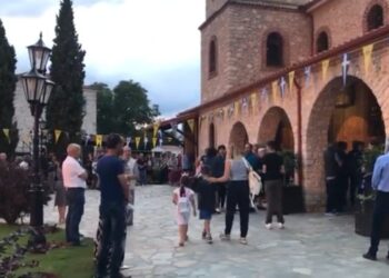 Χοροστατούντος του Σεβασμιωτάτου Μητροπολίτου Φλωρίνης κ.κ. Θεοκλήτου οι θρησκευτικές εκδηλώσεις στον πανηγυρίζοντα Ιερό Ναό Μεταμορφώσεως του Σωτήρος Αρδασσας