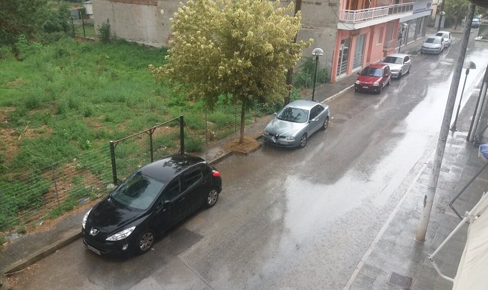 Έντονη Αυγουστιάτικη βροχή  “έπεσε” στην Πτολεμαΐδα