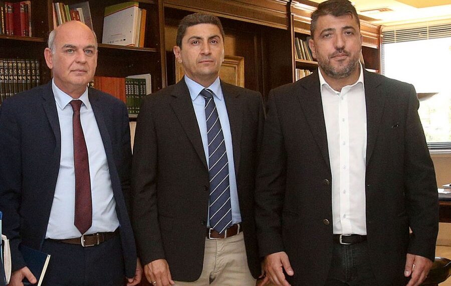 Ο Αυγενάκης ζήτησε συνάντηση με ΕΠΟ και SL2/FL