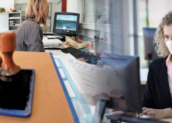 Κορωνοϊός: Με μάσκα όλοι στις δημόσιες υπηρεσίες -Τρία τα ωράρια λειτουργίας