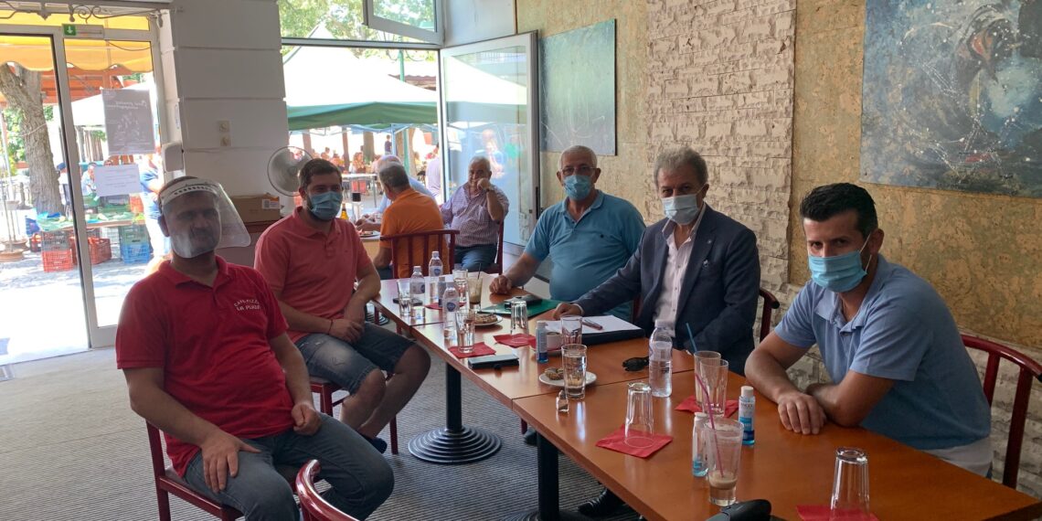 Με τον Σύλλογο Επαγγελματιών Ψαράδων λίμνης Πολυφύτου συναντήθηκε στο Βελβεντό ο Βουλευτής Ν. Κοζάνης Γιώργος Αμανατίδης- Δελτίο Τύπου