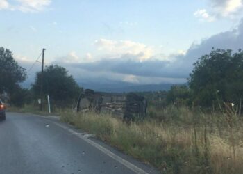 Τροχαίο ατύχημα στο δρόμο Κοζάνης-Καρυδίτσας – “Τούμπαρε” αυτοκίνητο